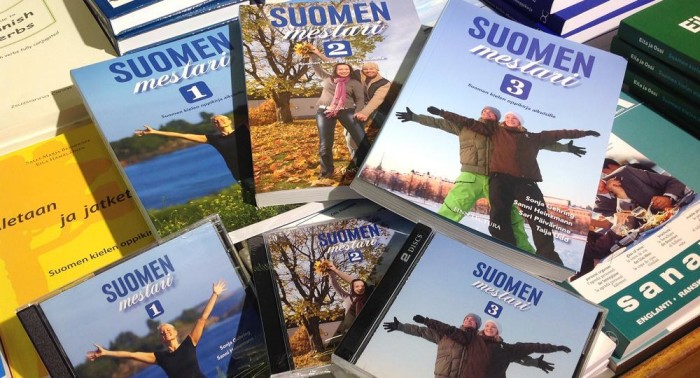 “Suomen mestari”这一书名表明,你正行进在成为一名芬兰语高手或是冠军的路上。